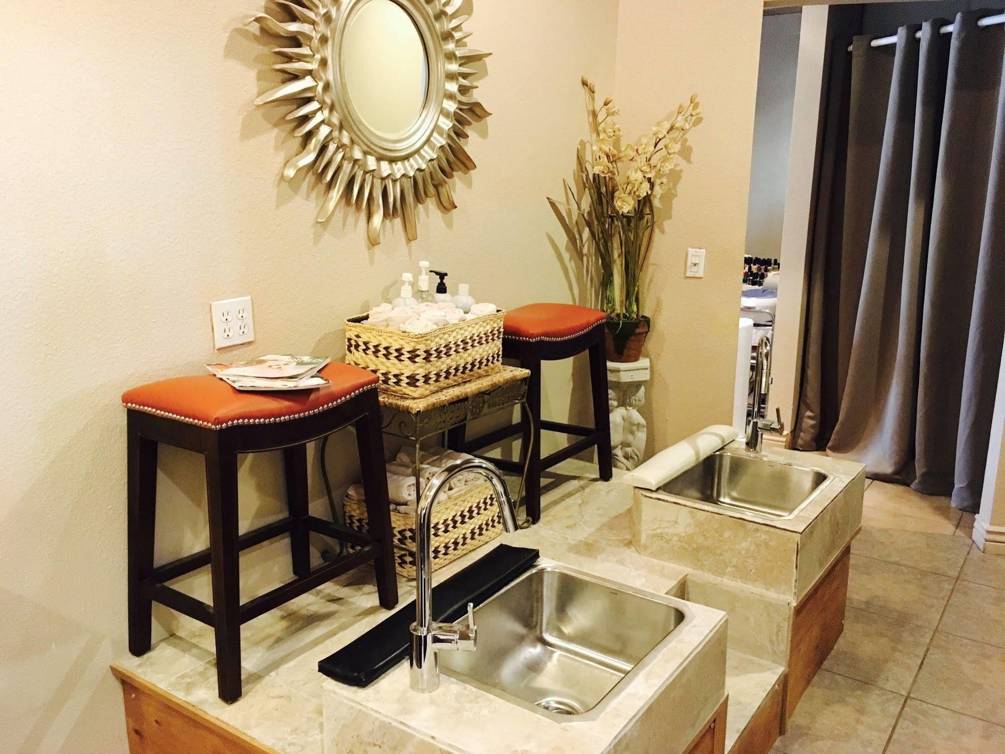 Four Points By Sheraton Phoenix South Mountain Bagian luar foto