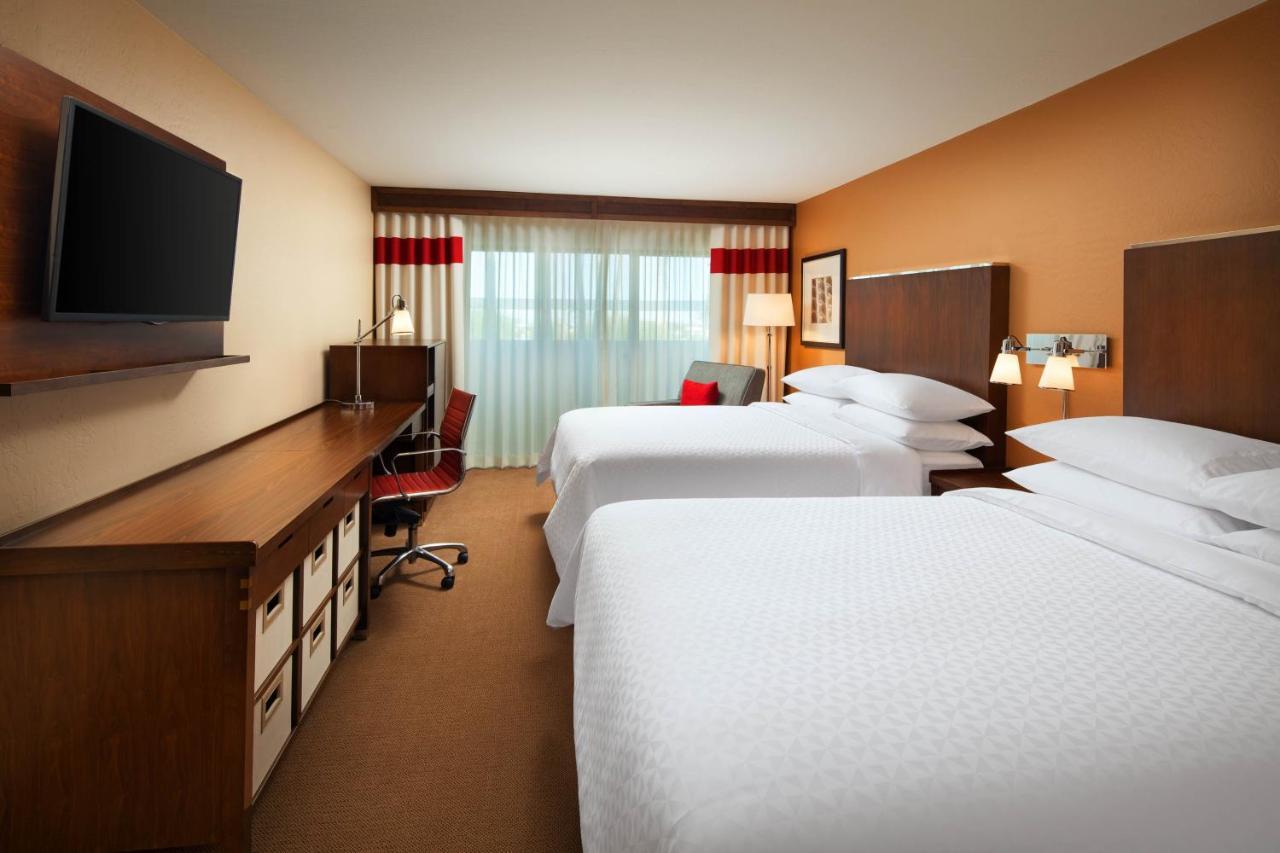 Four Points By Sheraton Phoenix South Mountain Bagian luar foto
