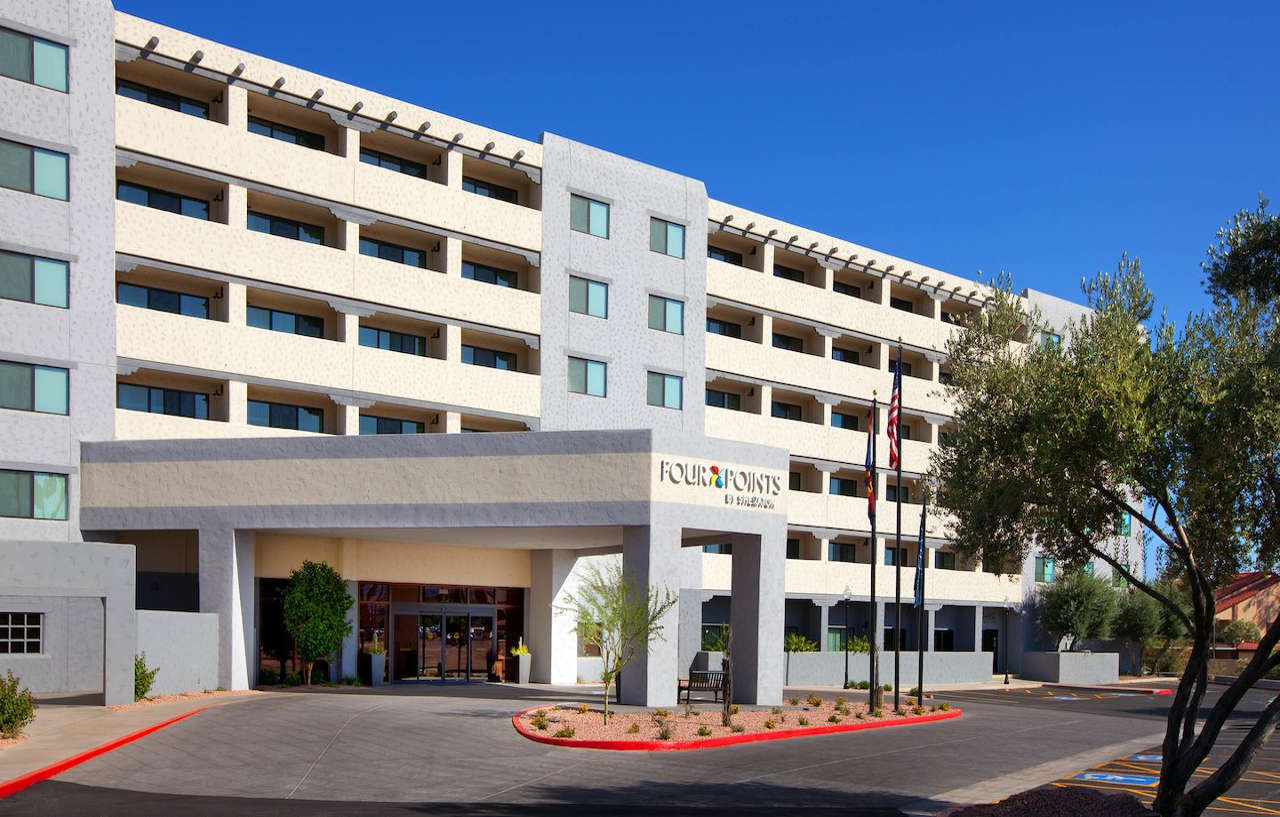 Four Points By Sheraton Phoenix South Mountain Bagian luar foto