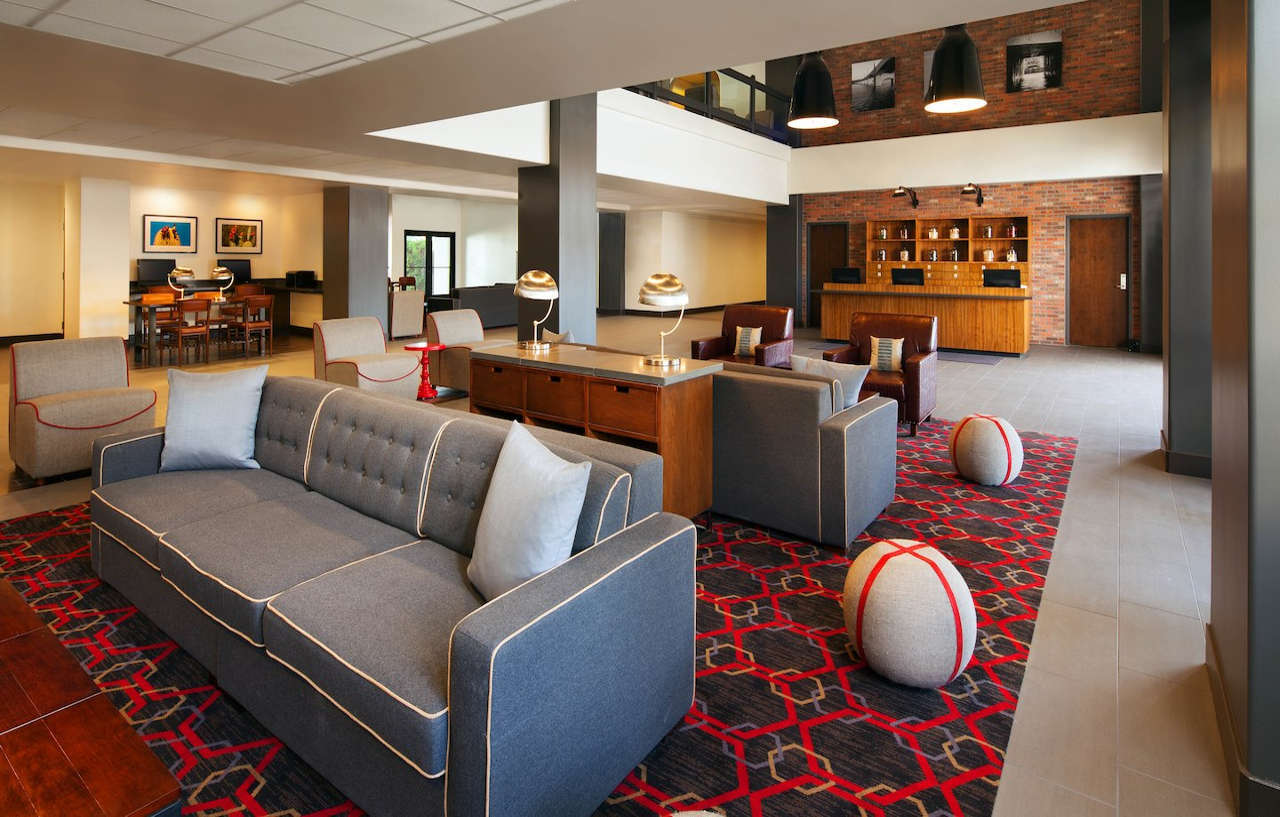 Four Points By Sheraton Phoenix South Mountain Bagian luar foto