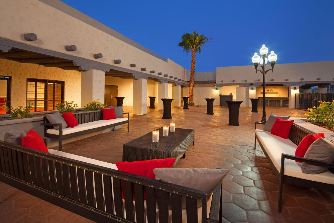 Four Points By Sheraton Phoenix South Mountain Bagian luar foto